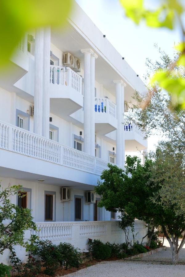 Апарт отель Vila Unique Ксамил Экстерьер фото